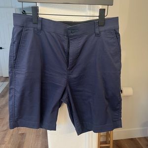 Nike Dri-FIT UV 9” Men's Size 32 Navy Blue Chino Golf Shorts